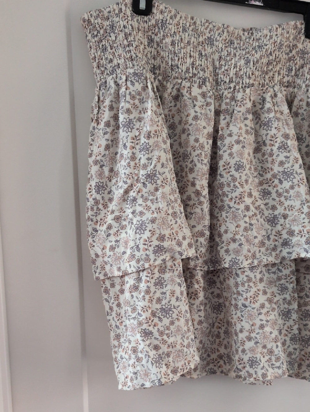 185: torrid ruffle skirt